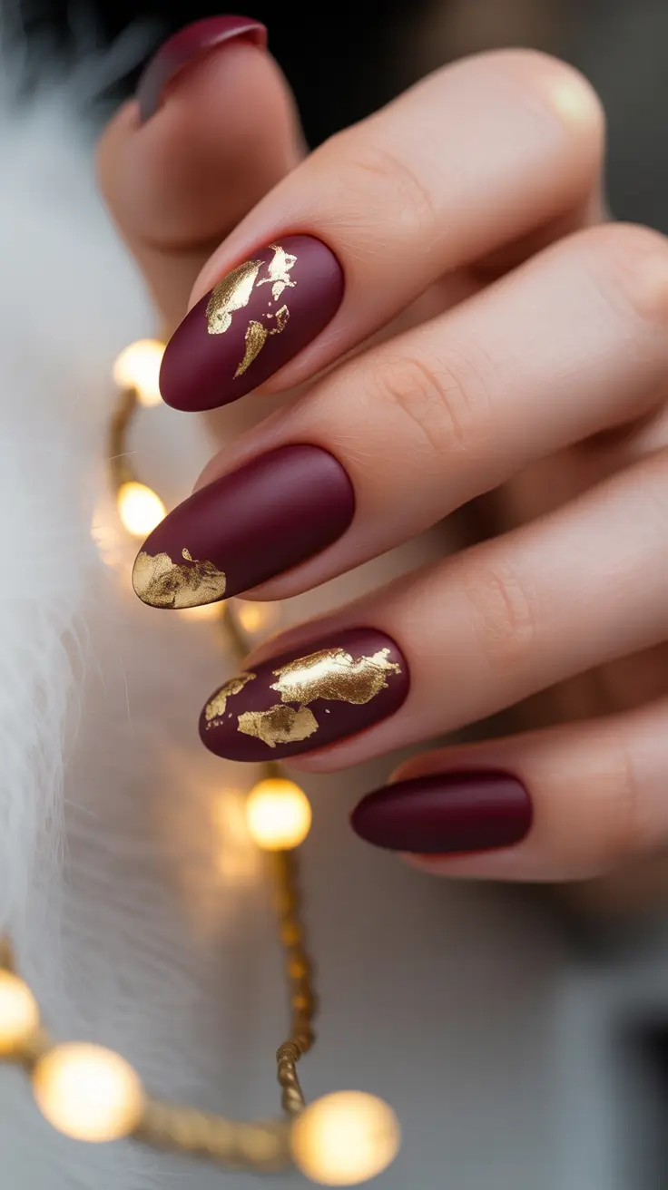 24 Winter Holiday Nails 2025–2026 That Shine With Festive Elegance
