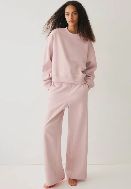 matching set H&M Ladies 2-Piece Sweatshirt and Joggers Set H&M $39.99