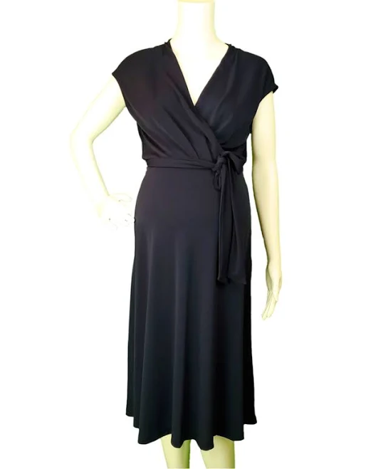 dress H&M Maternity Friendly Navy Knit Wrap Dress Bellies to Bellies Maternity $15