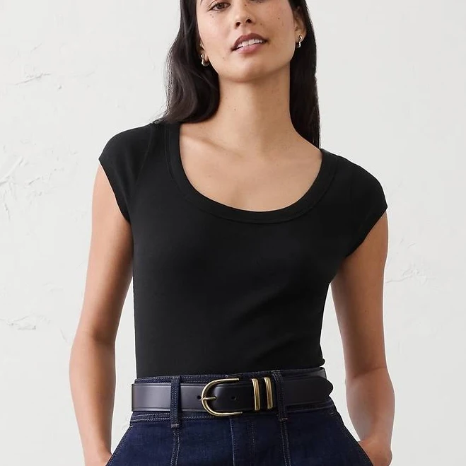 t-shirt Nile Women's Ribbed Scoop-Neck T-Shirt Banana Republic Factory $21