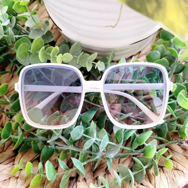 accessory Oversized Gradient Sunglasses Etsy - Seller $12.99