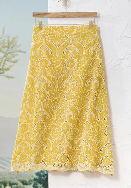 Bright Touch Eyelet Midi Skirt