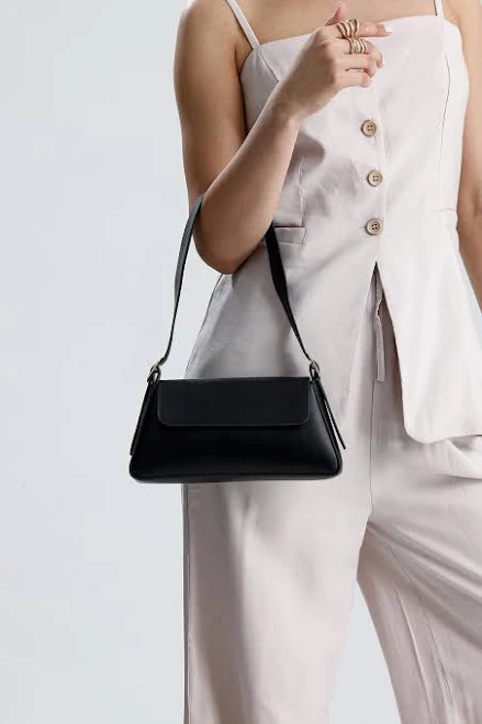 90s Minimalist Vegan Leather Baguette Bag