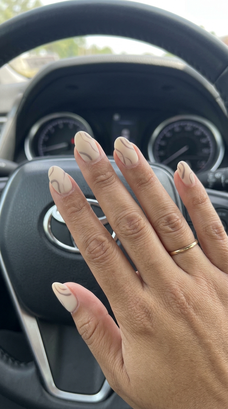 Beige Abstract Lines Nails 2026 | Clean Girl Style Creamy Beige Abstract Lines nails for daily wear and office, clean girl minimalist.