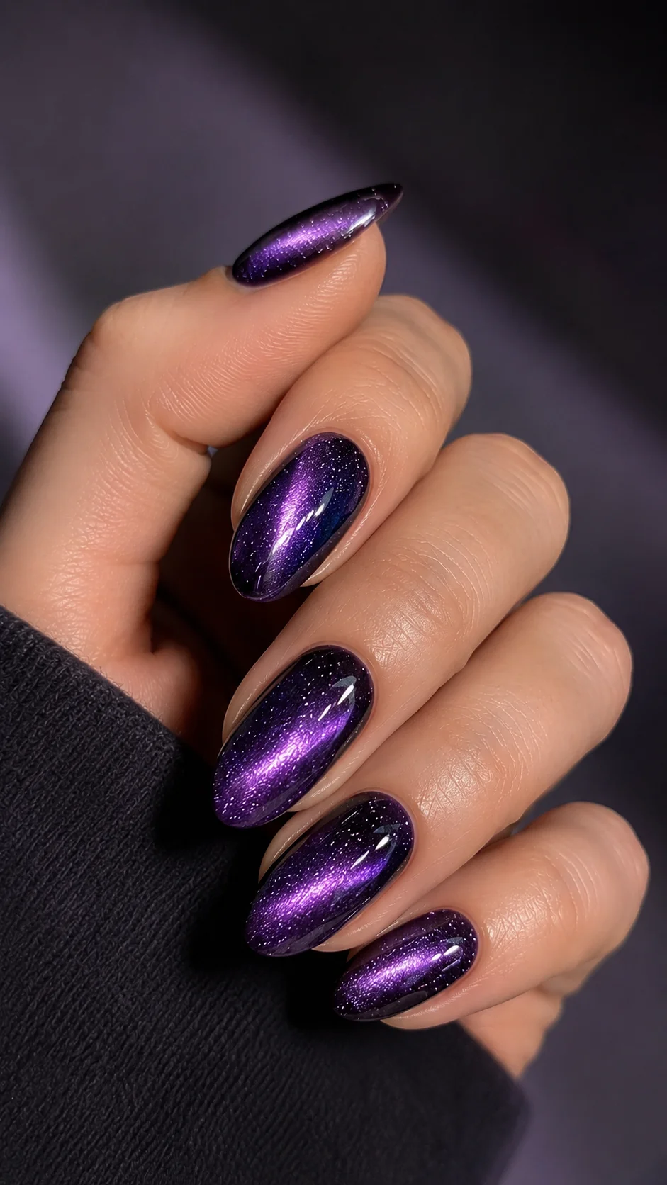 25 Cat Eye Magnetic Gel Nail Designs You'll Want to Wear in 2026