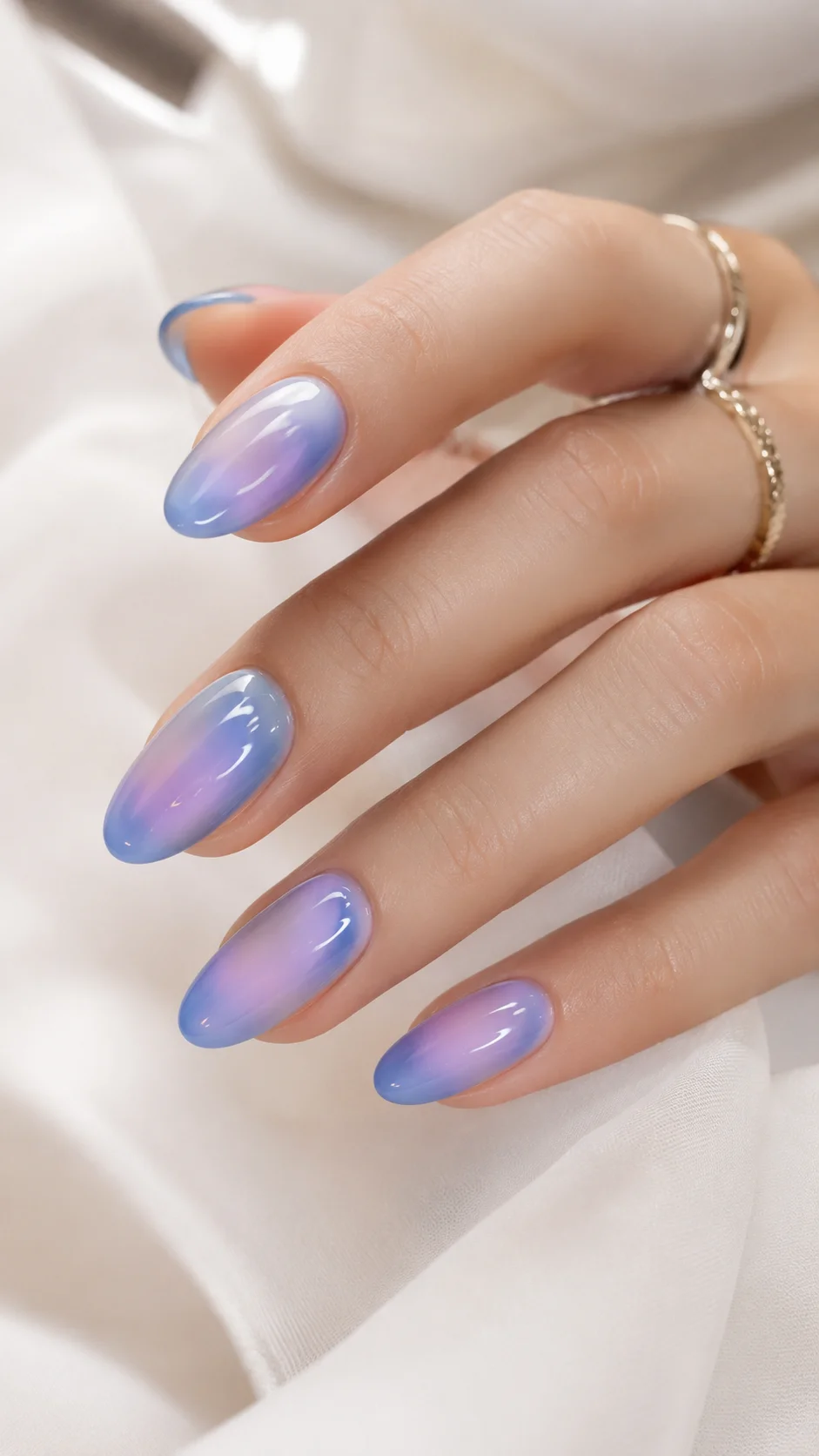 22 Aura Nails With Soft Blended Colors You'll Want to Wear in 2026