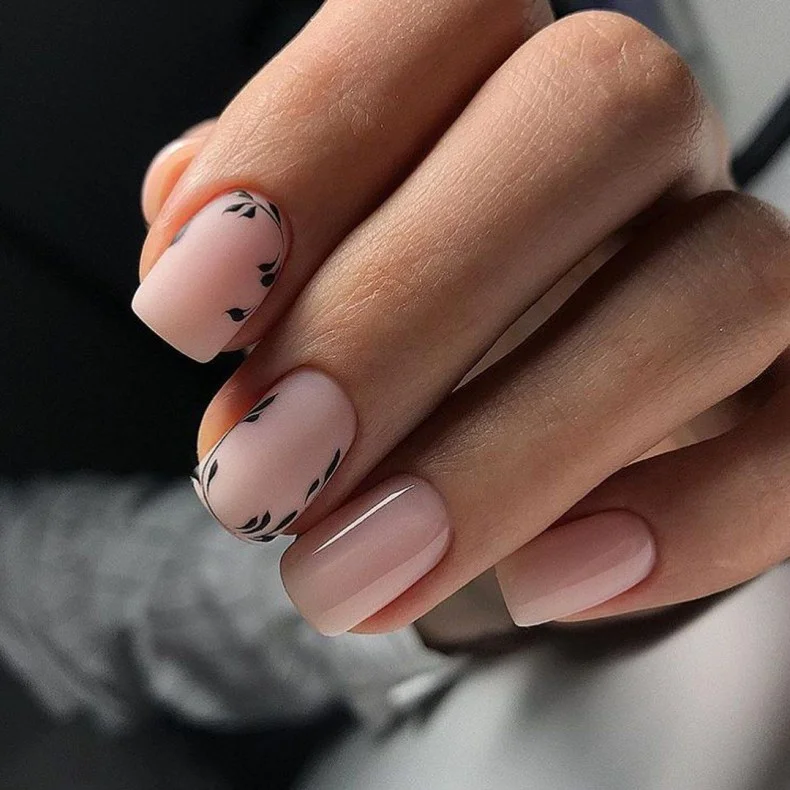 22 Classy Square Nails for Professional Women: Elegant Manicure Ideas