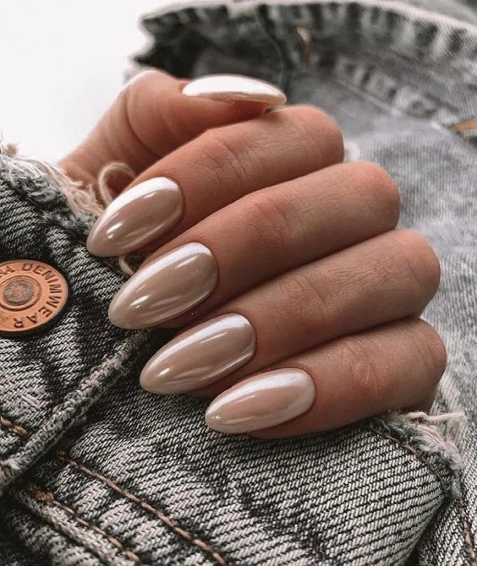 25 Glazed Donut Nails With Chrome Finish Effect