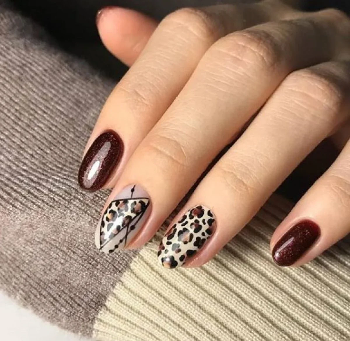 Chocolate Brown Fall Nails 2026 Designs: 29 Trendy Ideas