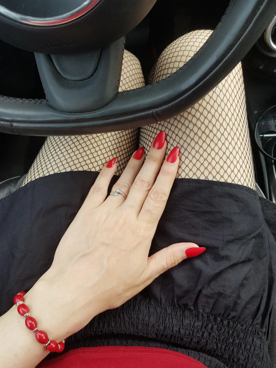 22 Red Nails For Elegant Everyday Fall 2026 Manicure Ideas