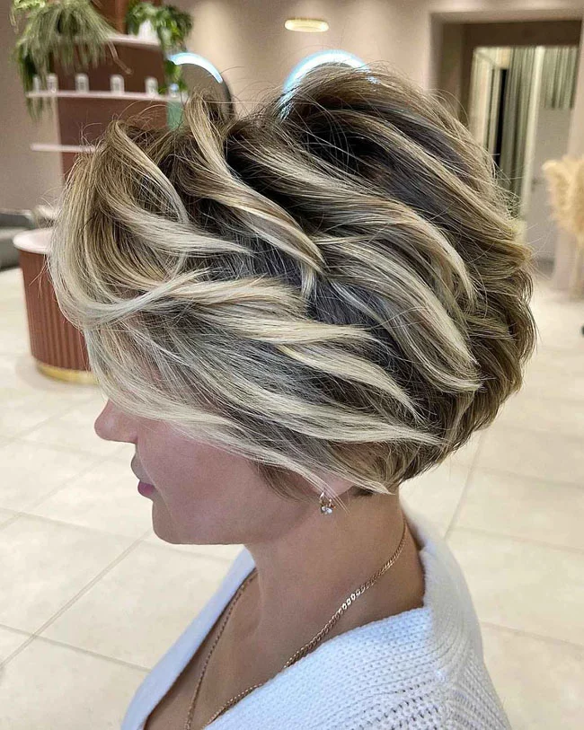 24 Easy Layered Haircuts For Women For Fall 2026