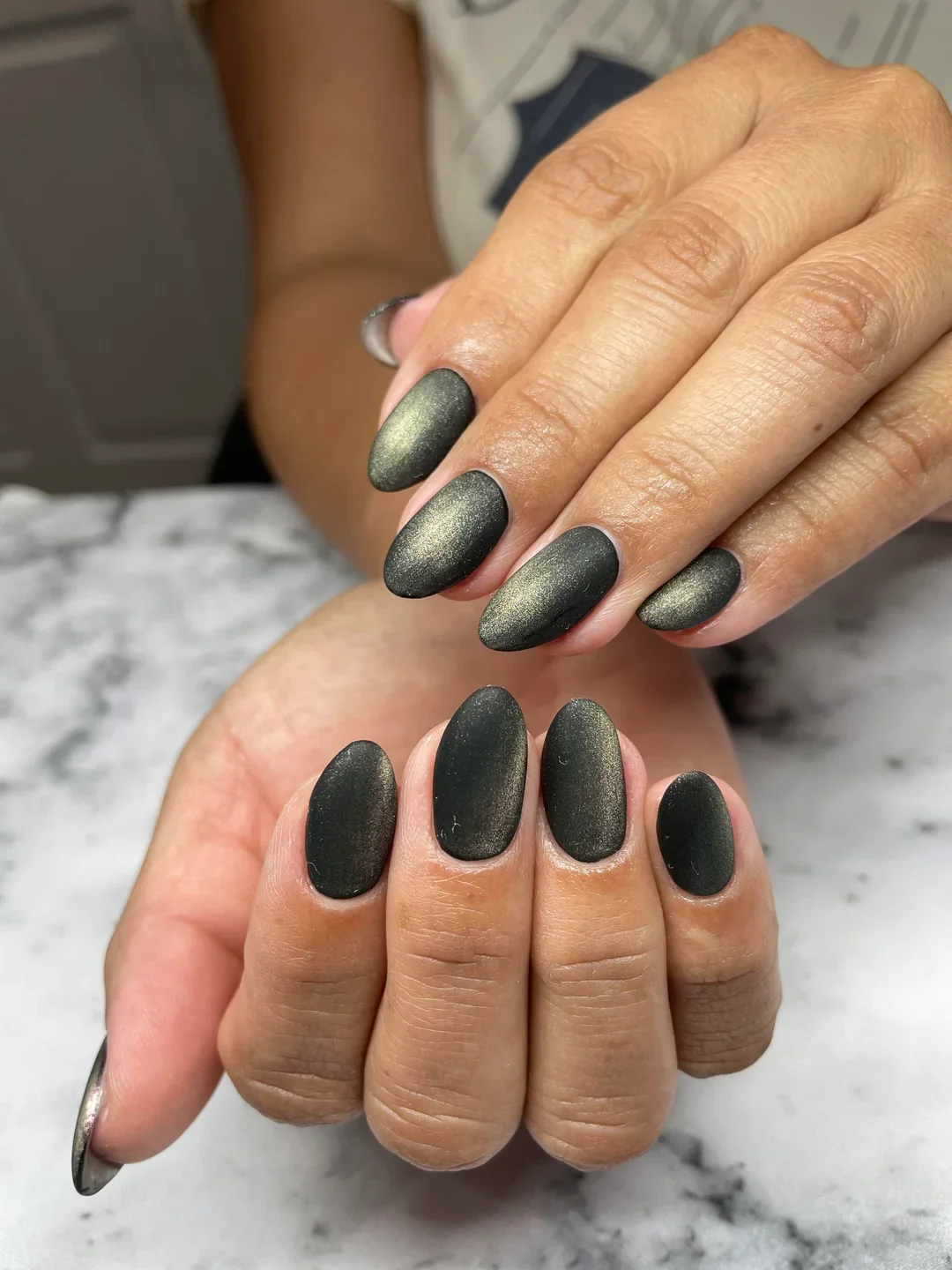 27 Chrome Cat Eye Fall Nails 2026 Ideas for a Chic Seasonal Manicure