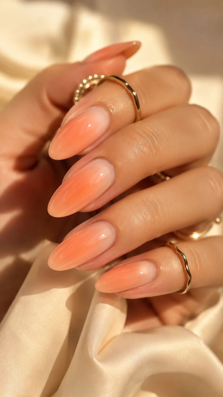 22 Aura Nails With Soft Blended Colors You'll Want to Wear in 2026