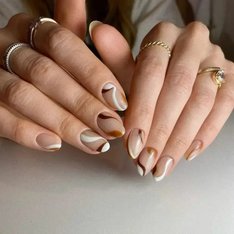 24 Minimalist Nude Manicure Ideas for Everyday Style