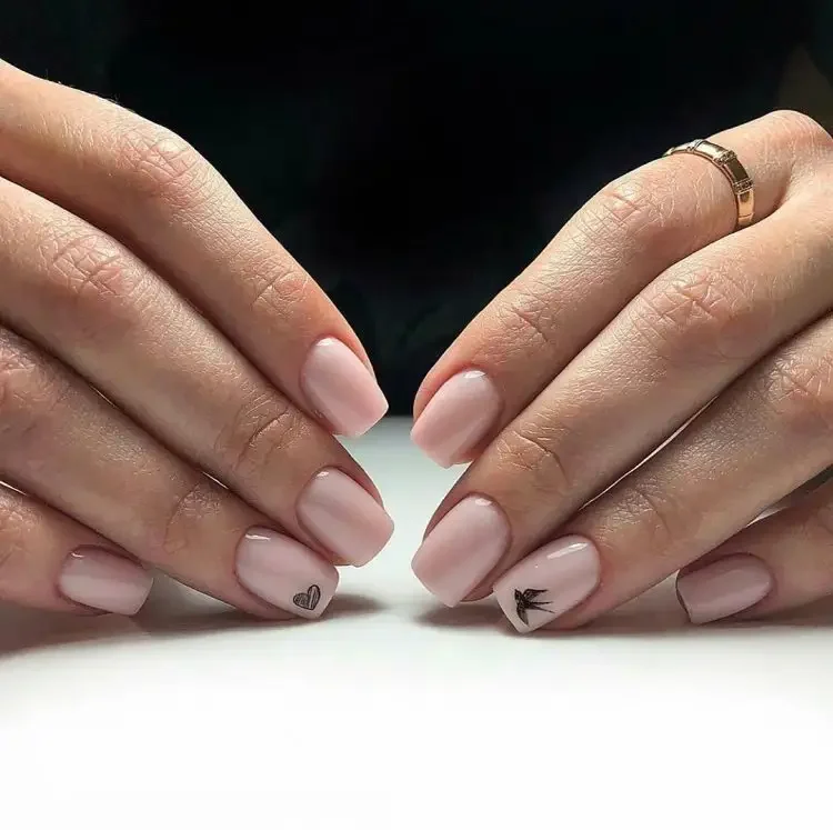 24 Minimalist Nude Manicure Ideas for Everyday Style