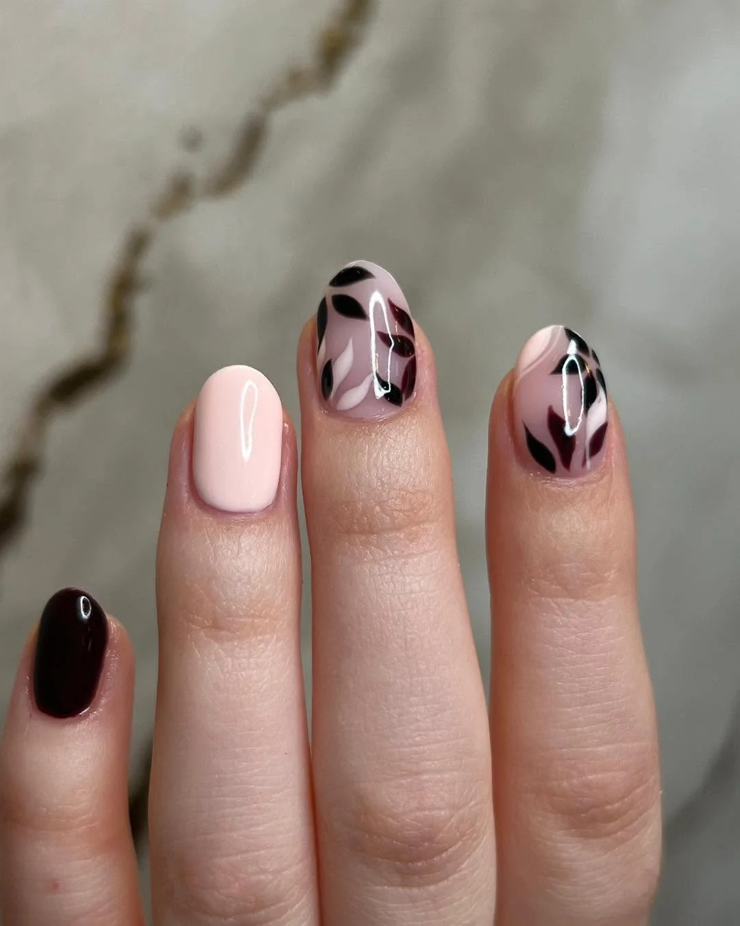 20 Short Glossy Gel Nails Inspiration Ideas