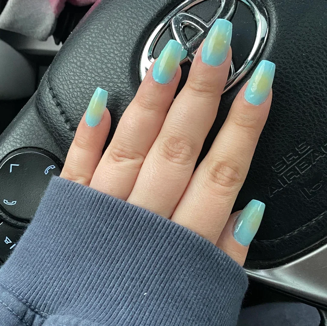 22 Aura Nails Design With Soft Color Blends: Dreamy Ideas