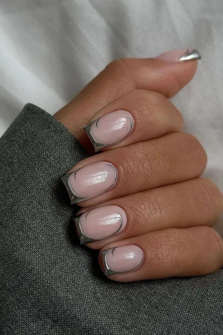 22 Classy Square Nails for Professional Women: Elegant Manicure Ideas