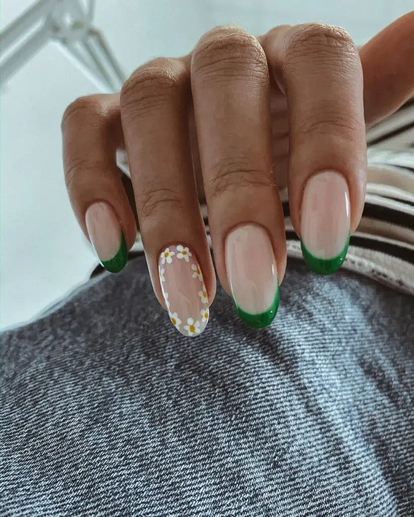30 Modern Fall French Tips With Creative Nail Designs