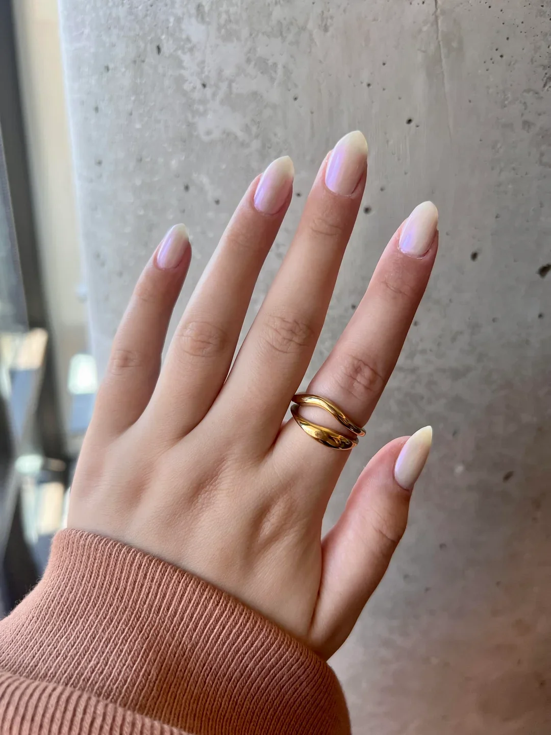 25 Glazed Donut Nails With Chrome Finish Effect