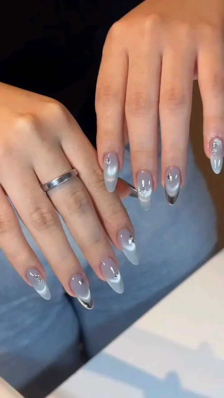 27 Chrome Cat Eye Fall Nails 2026 Ideas for a Chic Seasonal Manicure