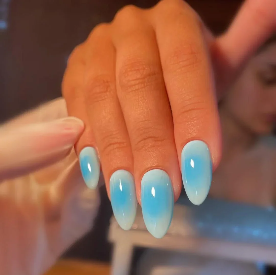22 Aura Nails Design With Soft Color Blends: Dreamy Ideas