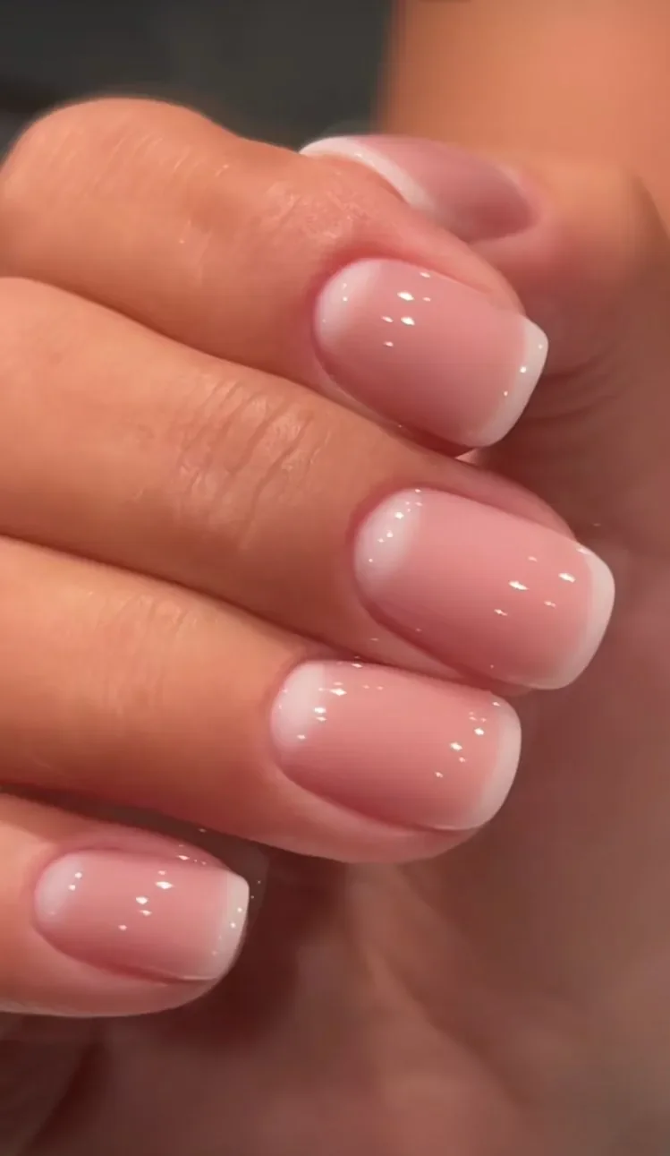 21 Soft Pink Nails With Pearl Details Fall 2026