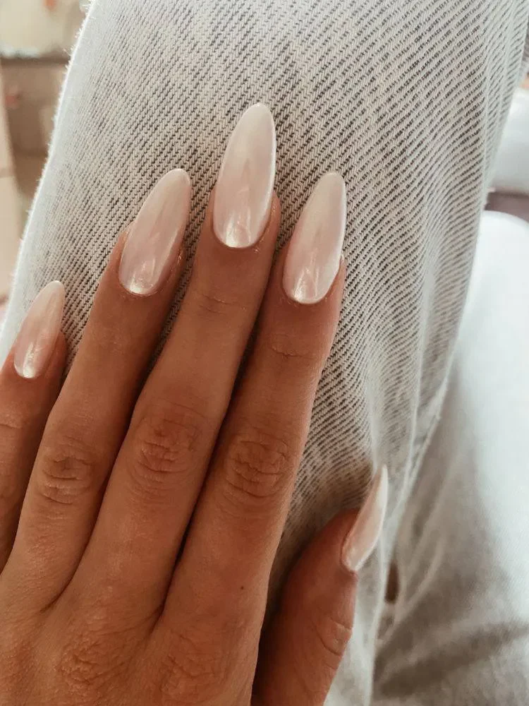 25 Glazed Donut Nails With Chrome Finish Effect