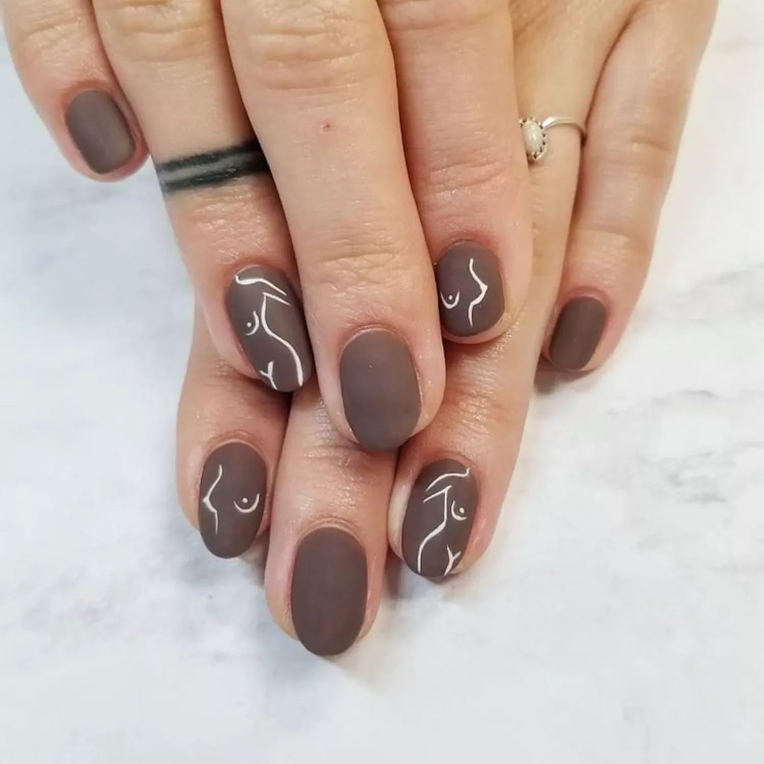 Chocolate Brown Fall Nails 2026 Designs: 29 Trendy Ideas