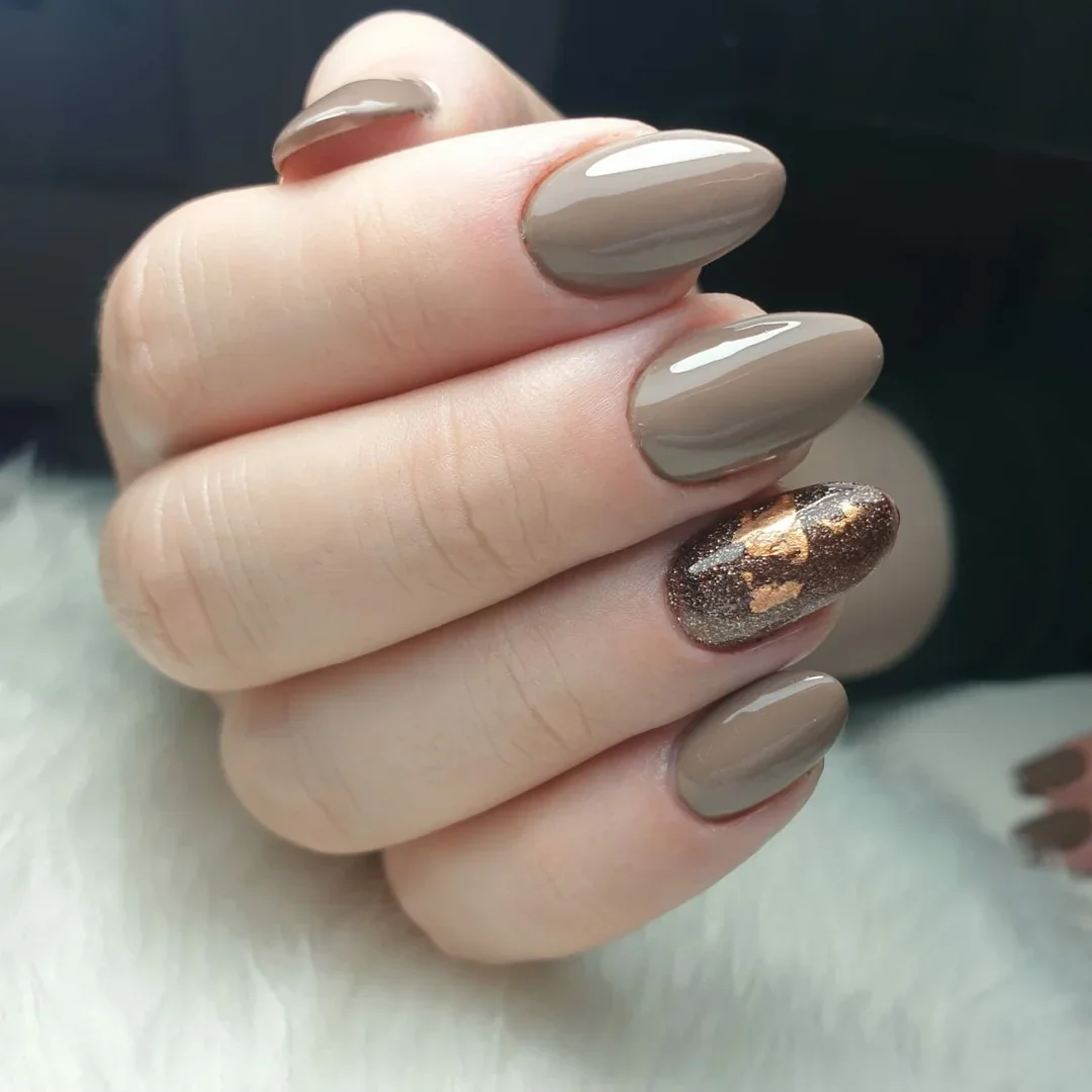 23 Trending Nail Colors And Designs For Fall 2026