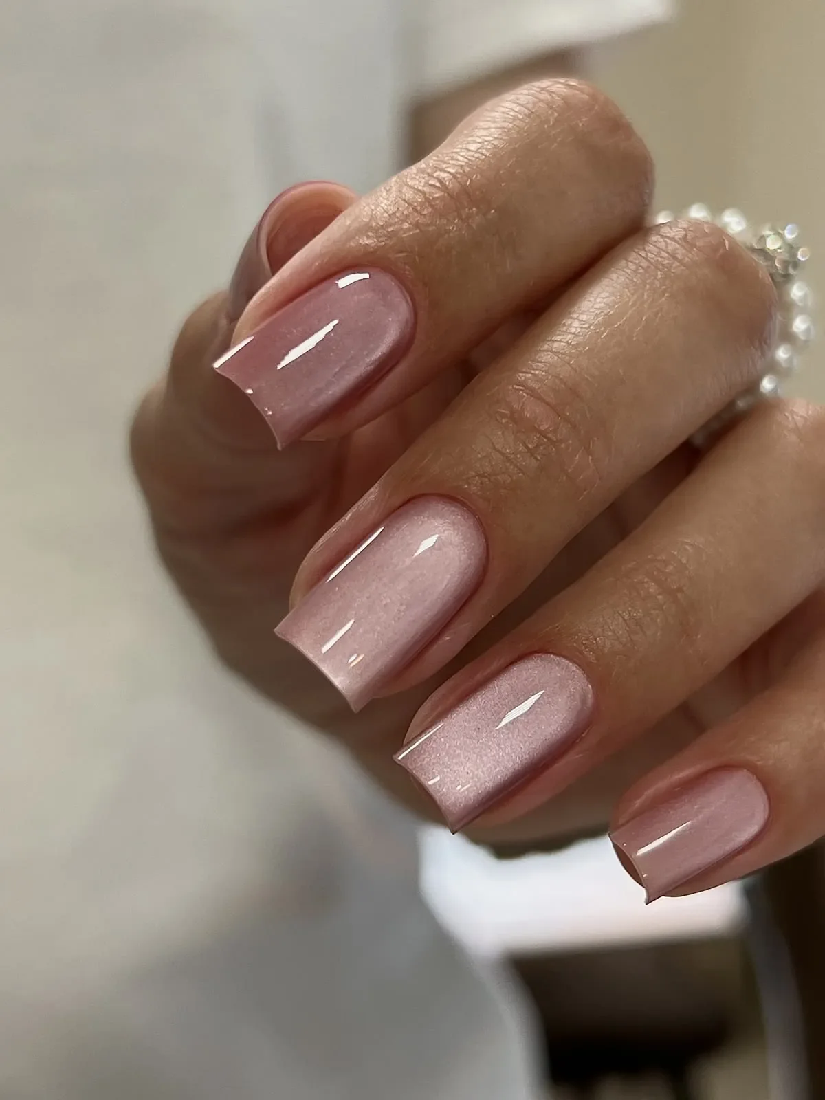 21 Soft Pink Nails With Pearl Details Fall 2026