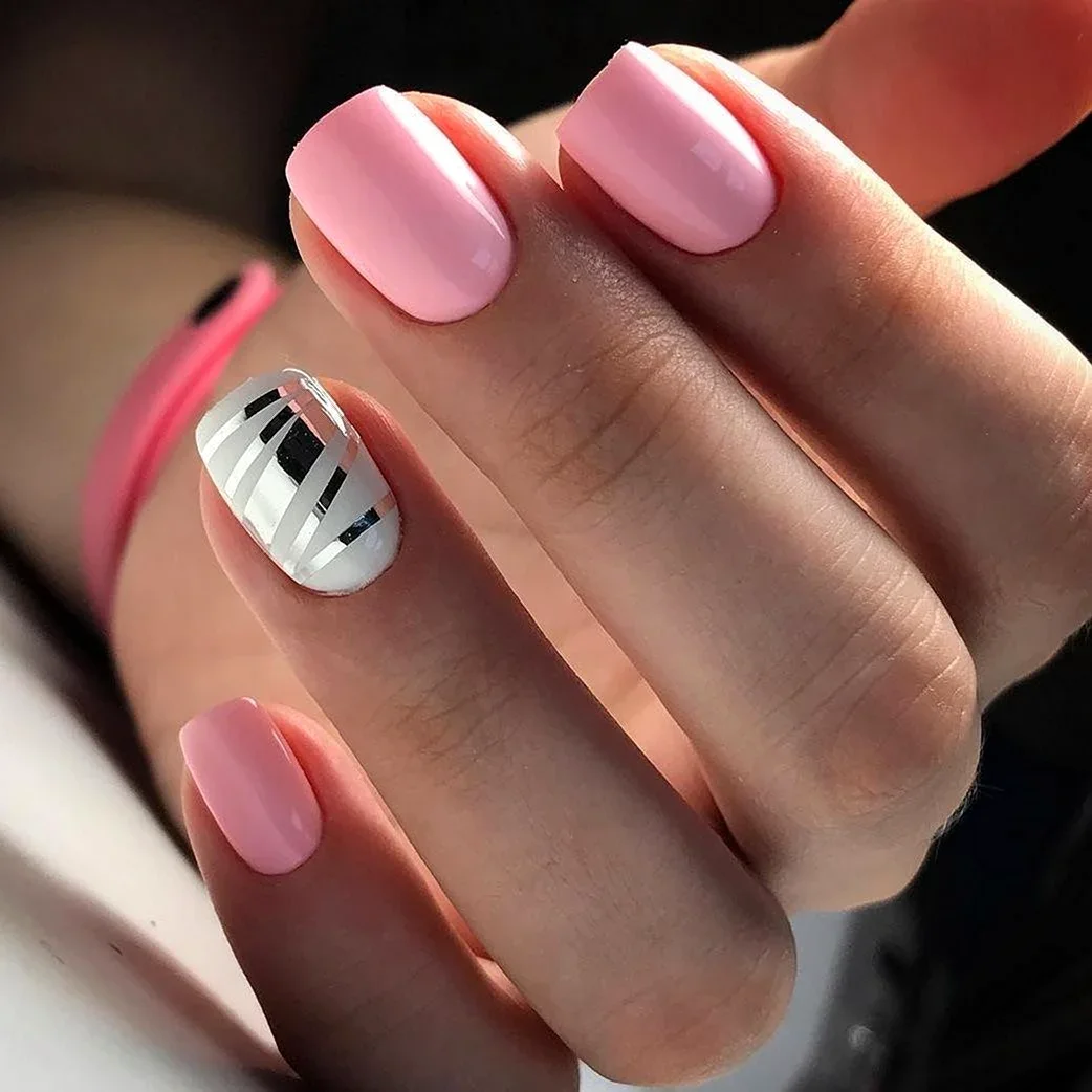 22 Classy Square Nails for Professional Women: Elegant Manicure Ideas