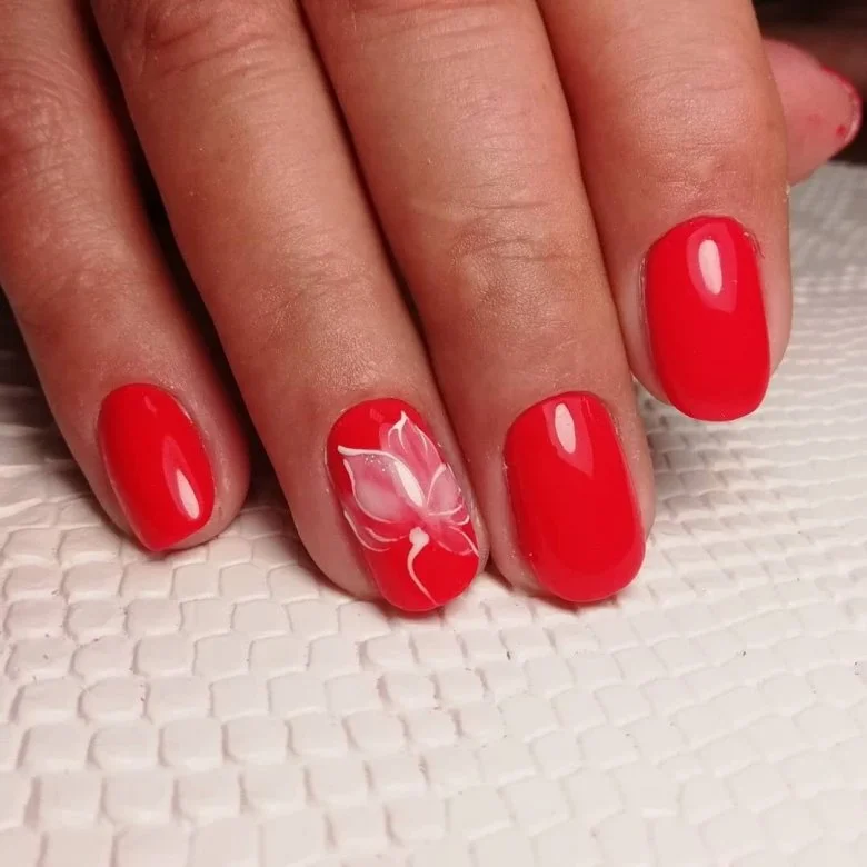 25 Cherry Red Fall Nails With Glossy Finish Style