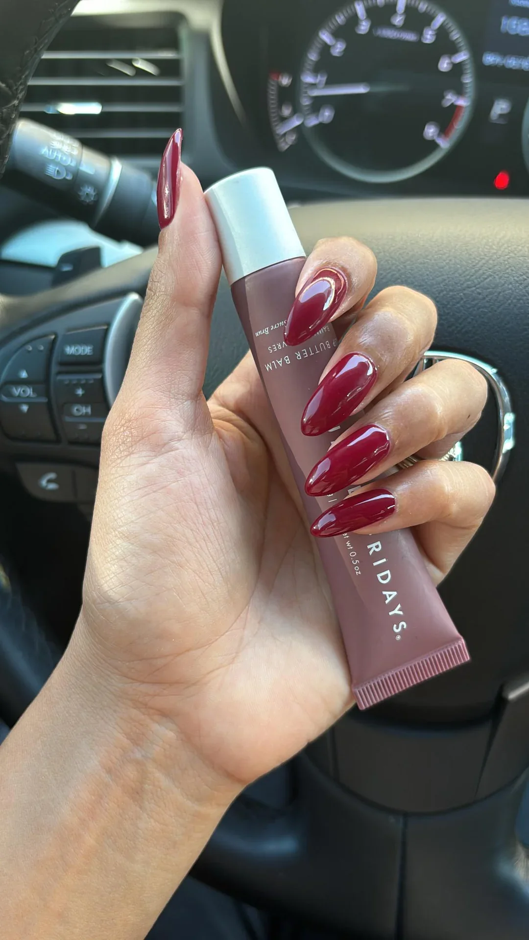 24 Cherry Red Nails For Elegant Everyday Fall 2026 Manicure