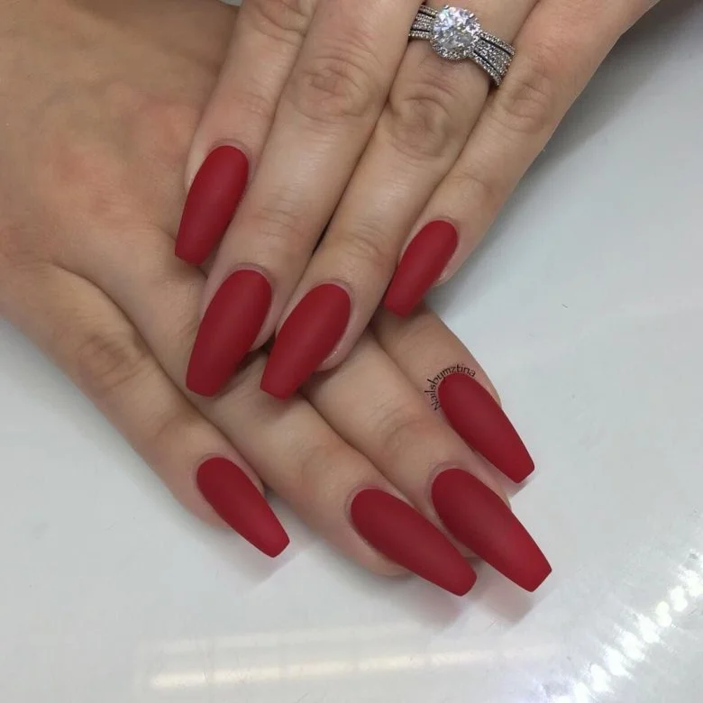 25 Cherry Red Fall Nails With Glossy Finish Style