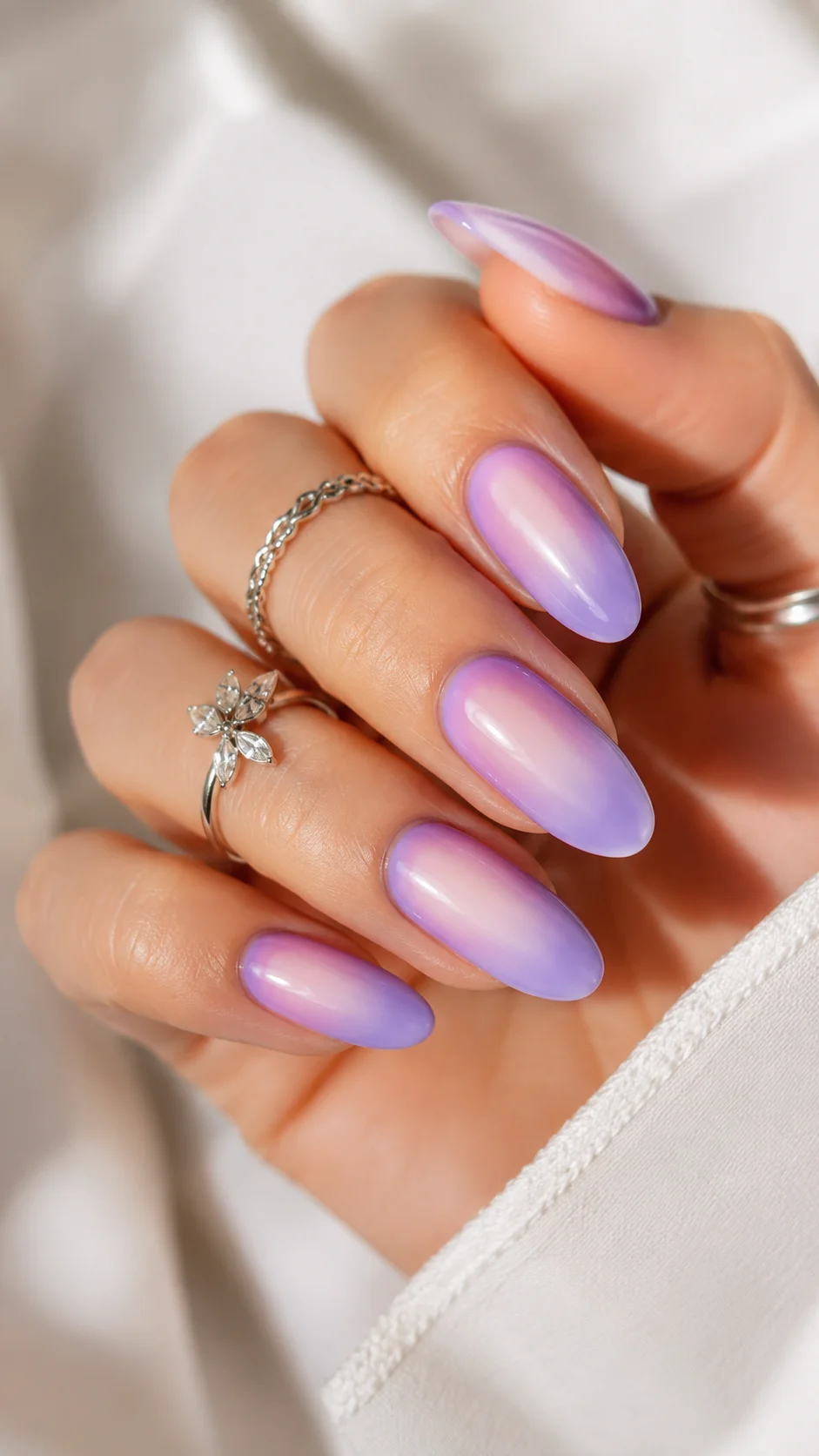 22 Aura Nails With Soft Blended Colors You'll Want to Wear in 2026