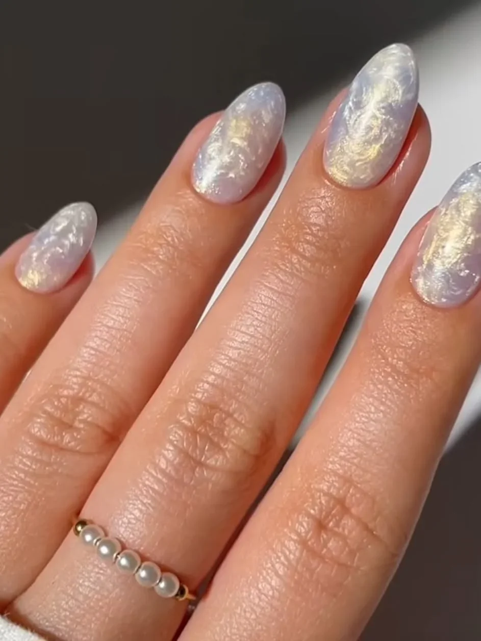 27 Chrome Cat Eye Fall Nails 2026 Ideas for a Chic Seasonal Manicure