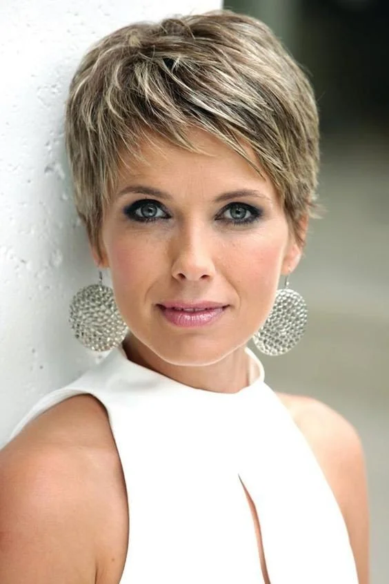 25 Fresh Fall 2026 Haircuts for Women Over 40