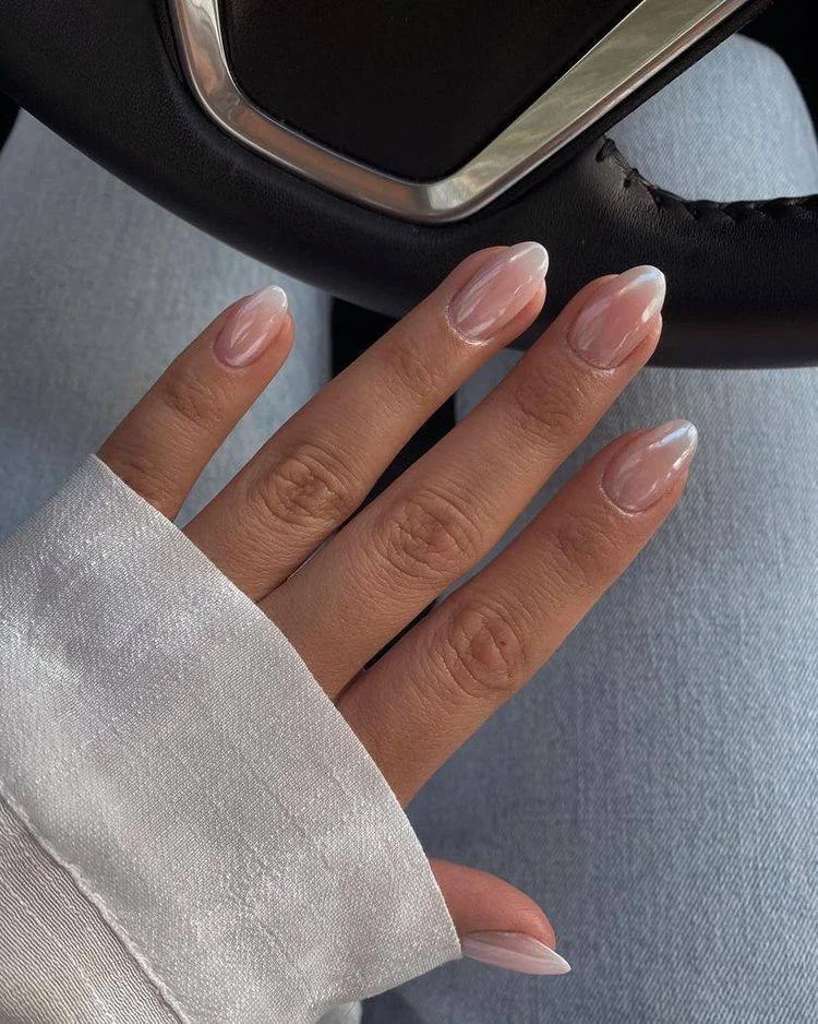 25 Glazed Donut Nails With Chrome Finish Effect