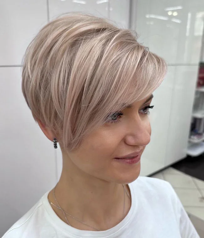 25 Fresh Fall 2026 Haircuts for Women Over 40