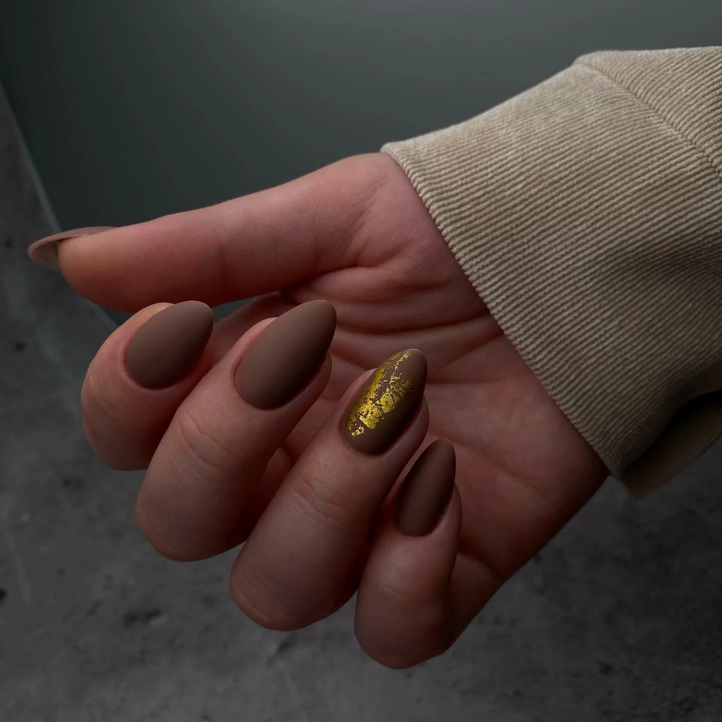 Elegant Almond Nails With Chrome Finish: 23 Stylish Ideas for 2026