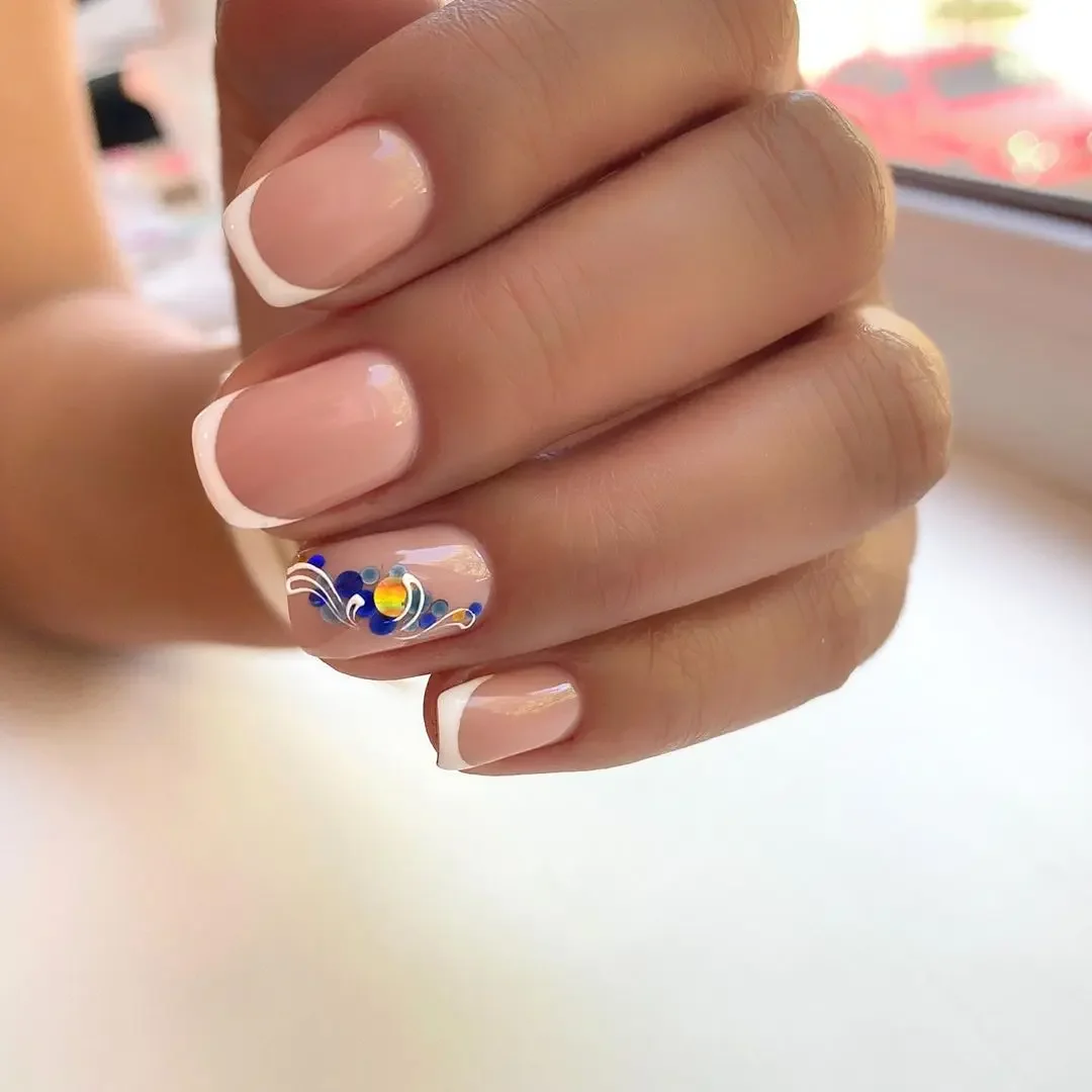 30 Modern Fall French Tips With Creative Nail Designs