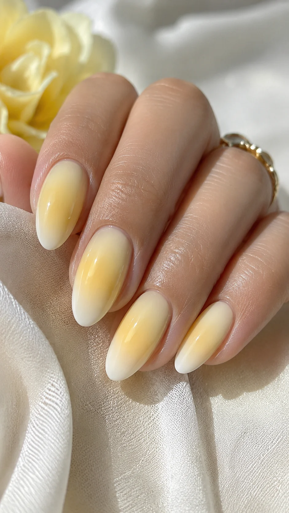 22 Aura Nails With Soft Blended Colors You'll Want to Wear in 2026