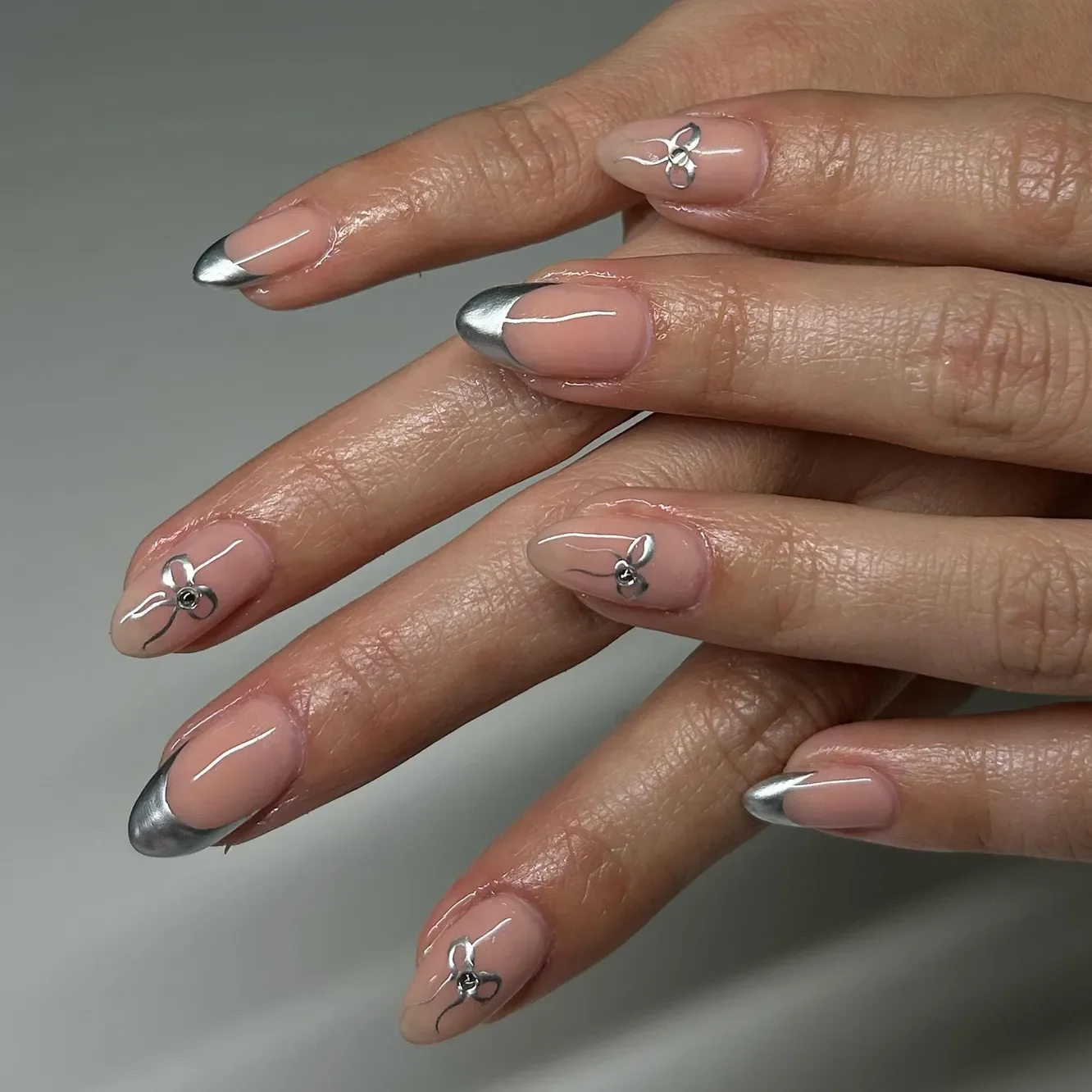 Elegant Almond Nails With Chrome Finish: 23 Stylish Ideas for 2026