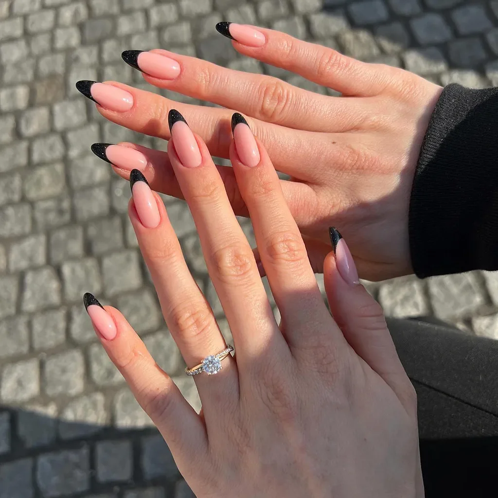 24 Minimalist Nude Manicure Ideas for Everyday Style