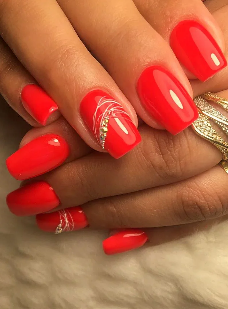 25 Cherry Red Fall Nails With Glossy Finish Style