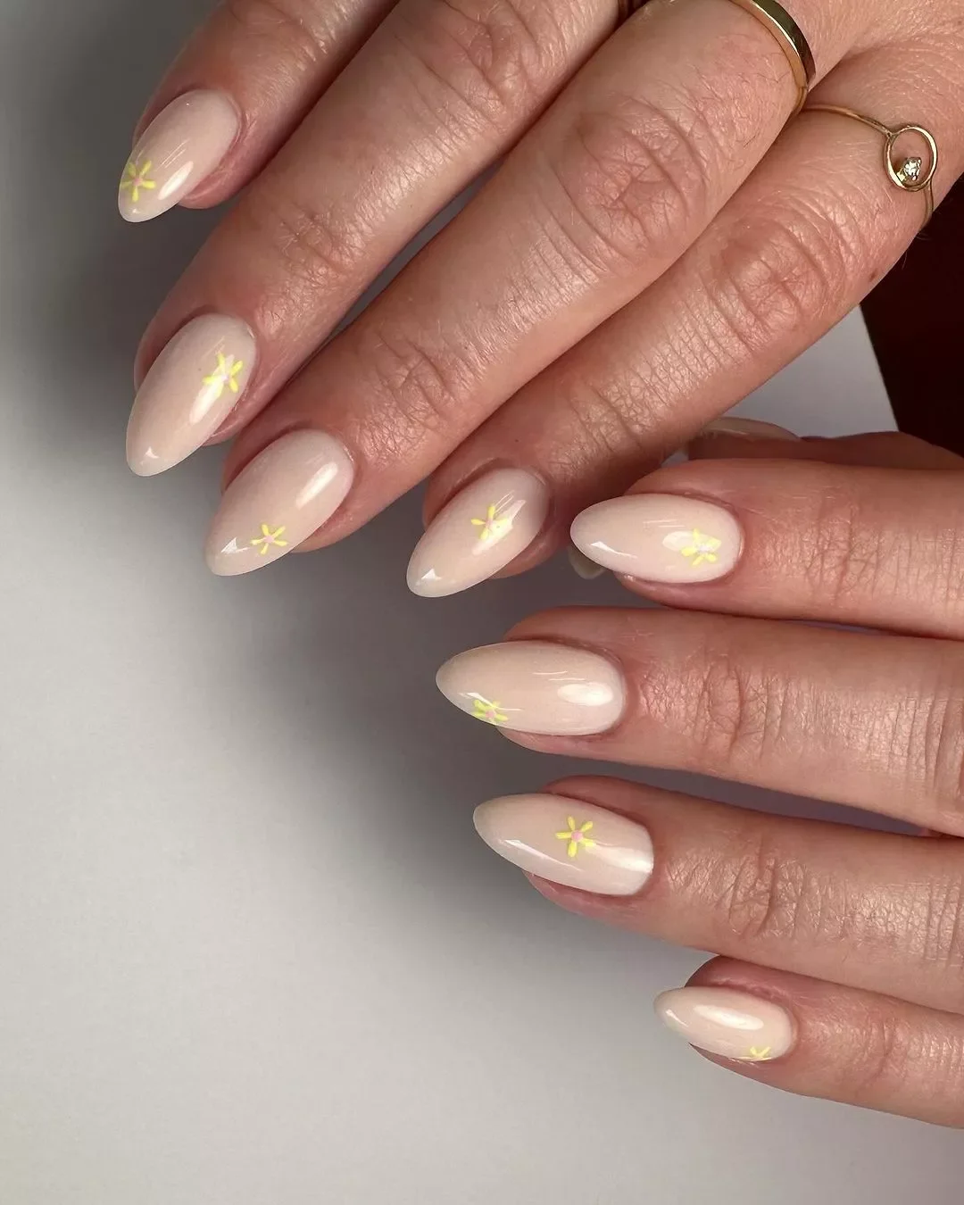 24 Cute Nail Ideas For Short Almond Nails For Fall 2026