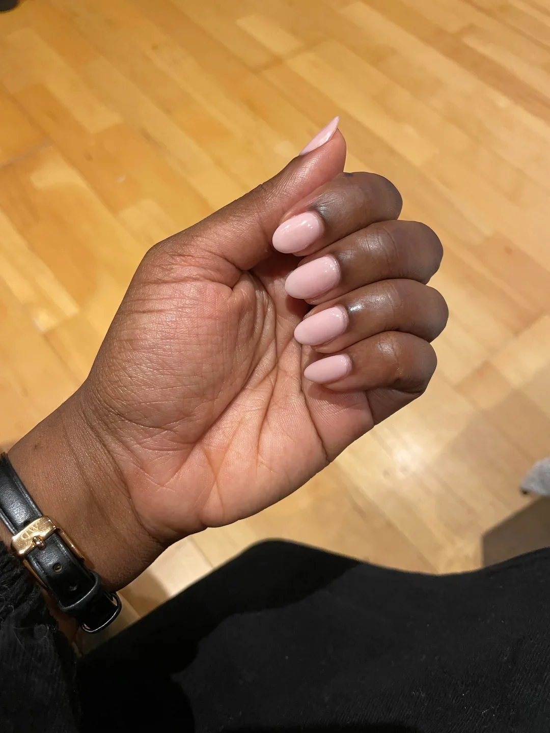 21 Soft Pink Nails With Pearl Details Fall 2026
