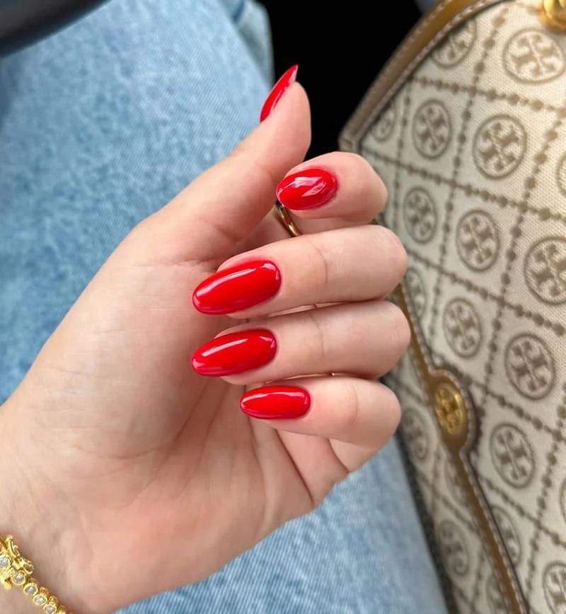 25 Cherry Red Fall Nails With Glossy Finish Style