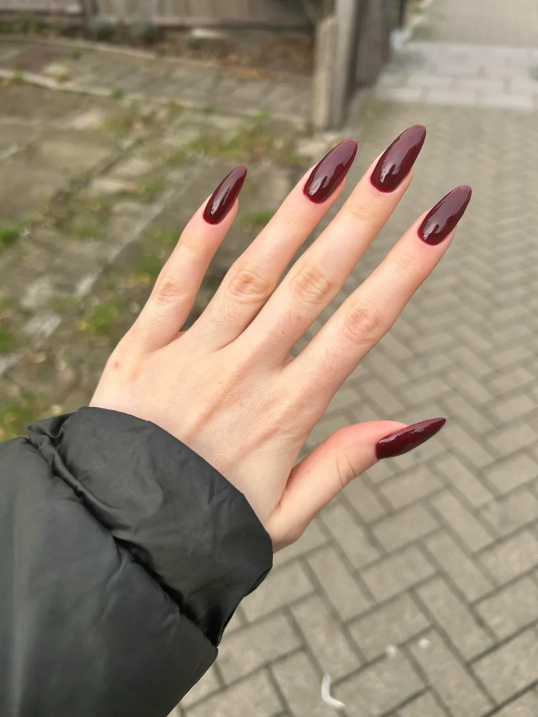 23 Trending Nail Colors And Designs For Fall 2026